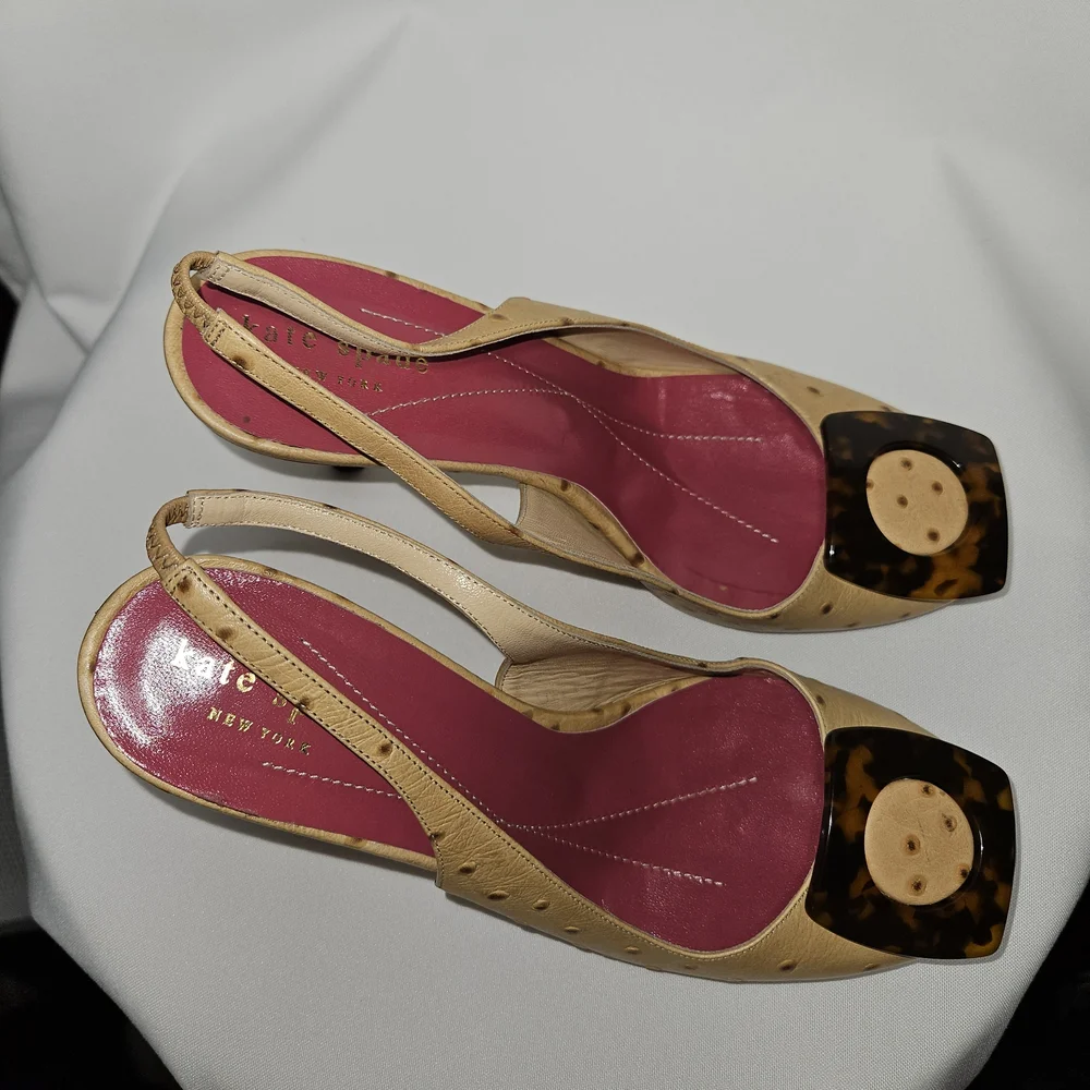 Kate Spade Pumps Tan Leather Ostrich Round Ornament Toe Slingback Size 6.5 B - Picture 7 of 7